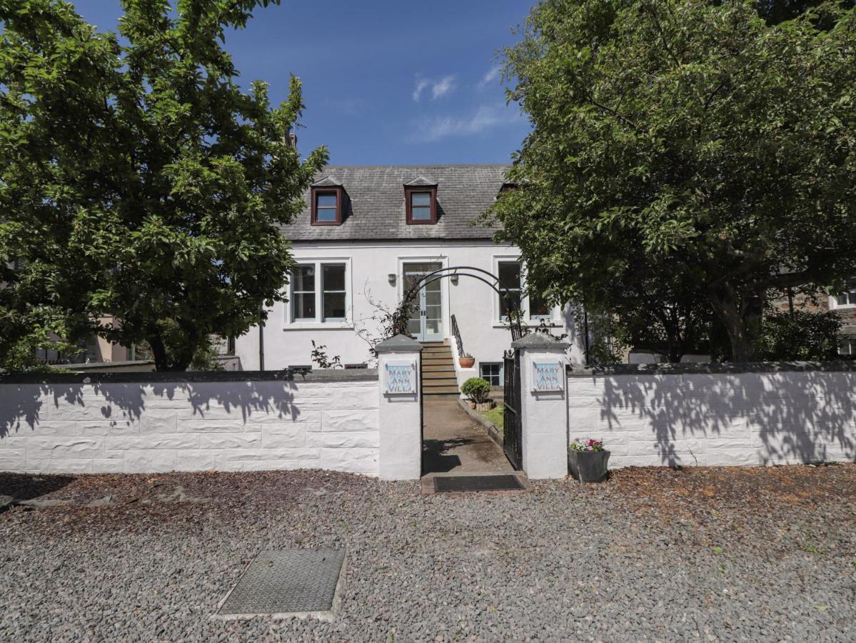 Mary Ann Villa Inverness Exterior photo